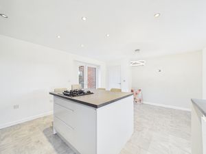 Photo 7- click for photo gallery